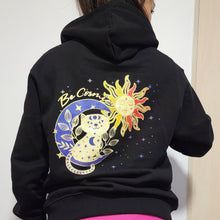 Cargar imagen en el visor de la galería, Polerón Gato y el cosmos