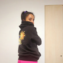 Cargar imagen en el visor de la galería, Polerón Gato y el cosmos