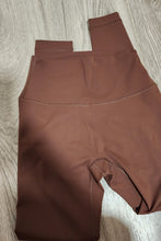 Cargar imagen en el visor de la galería, Calza sin costura café