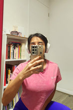 Cargar imagen en el visor de la galería, Polera crop top colores