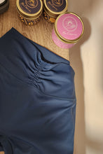 Cargar imagen en el visor de la galería, Calza compresión abdomen azul navy