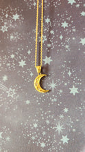 Cargar imagen en el visor de la galería, Luna baño de oro