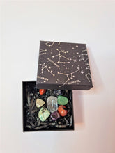 Cargar imagen en el visor de la galería, Set piedras chakras pequeño